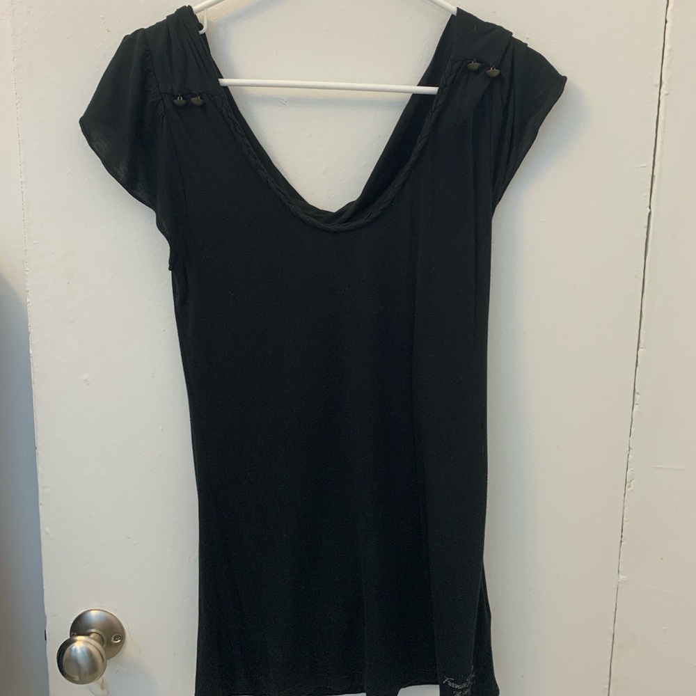 Tee shirt